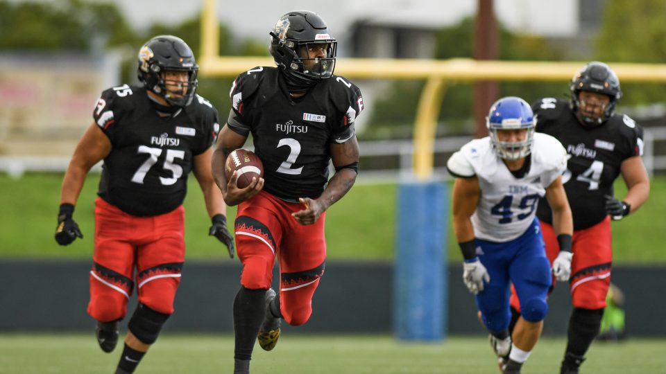 X1 Super】 富士通オフェンスが大爆発で4連勝 8TDでIBMを一蹴 | X